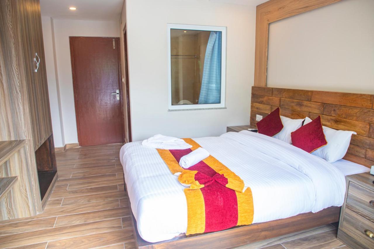 Hotel Pushkar Покхара Экстерьер фото